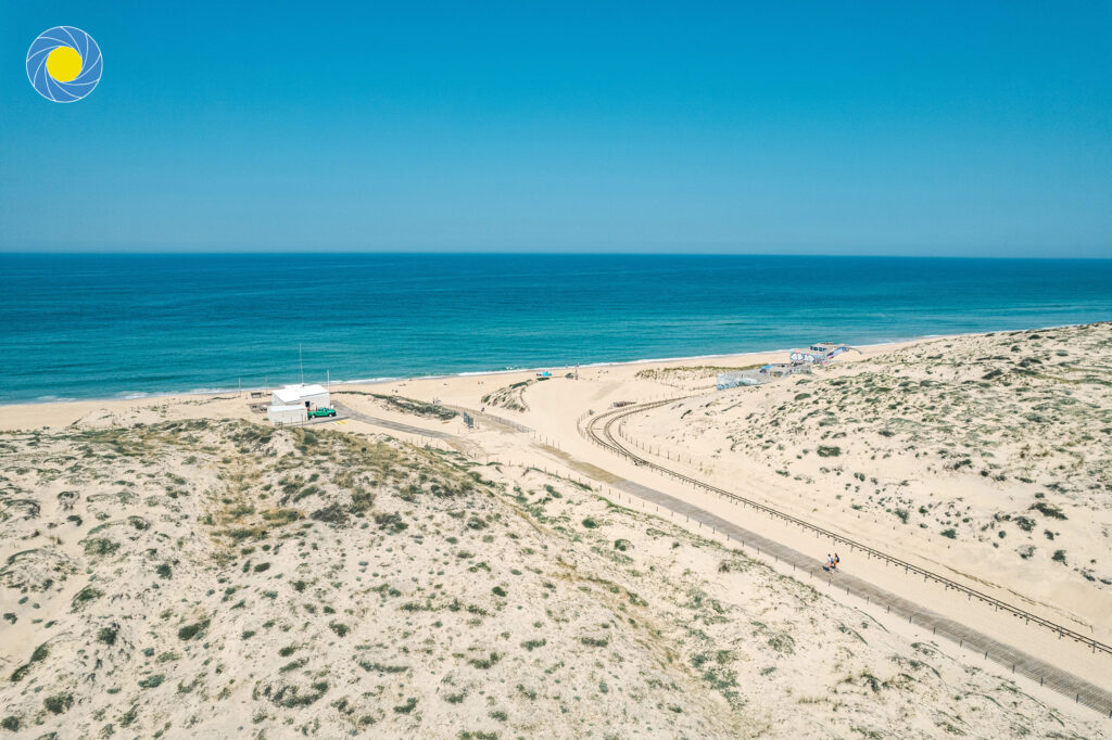 Plage de l'Horizon au bord de l'océan atlantique à Lège Cap Ferret