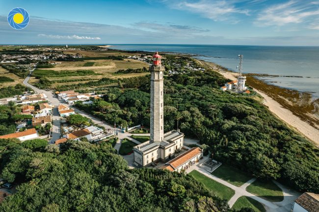 ile-de-re-saint-clement-phare-des-baleines-drone